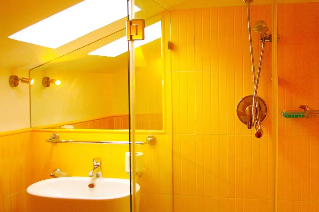 Room, City-in-hostel-B&B, Catania
