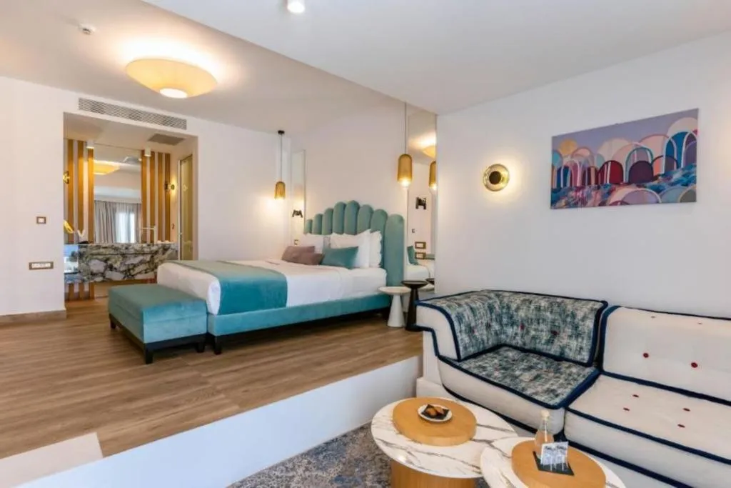 SUITE WITH VIEWS Room, Cresanto Luxury Suites Santorini, Santorini