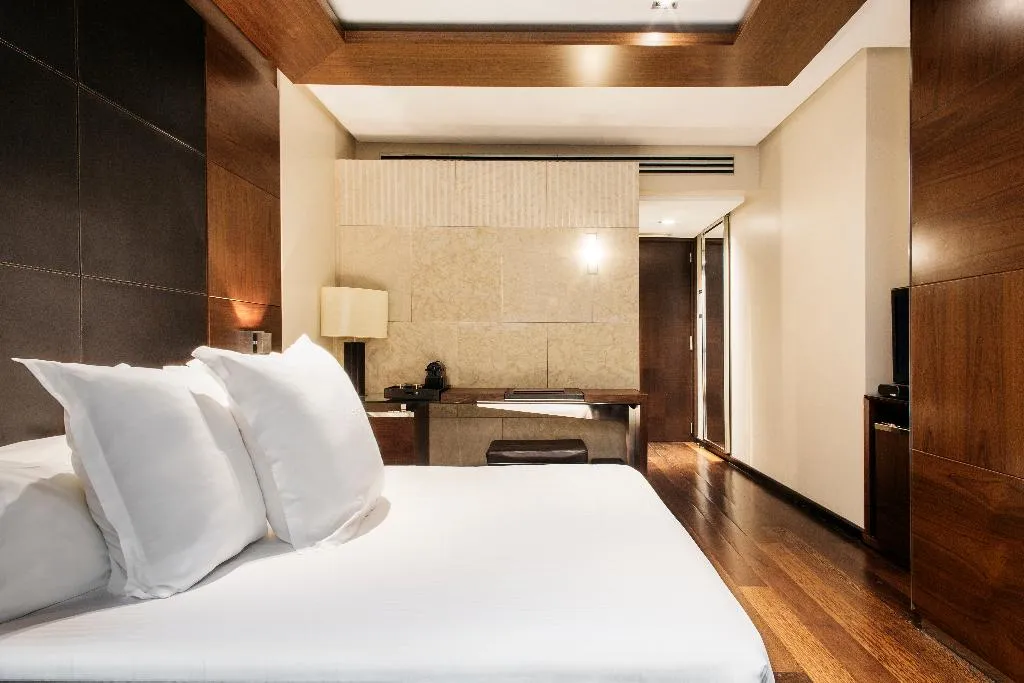 DOUBLE SUPERIOR Room, Urban, Madrid