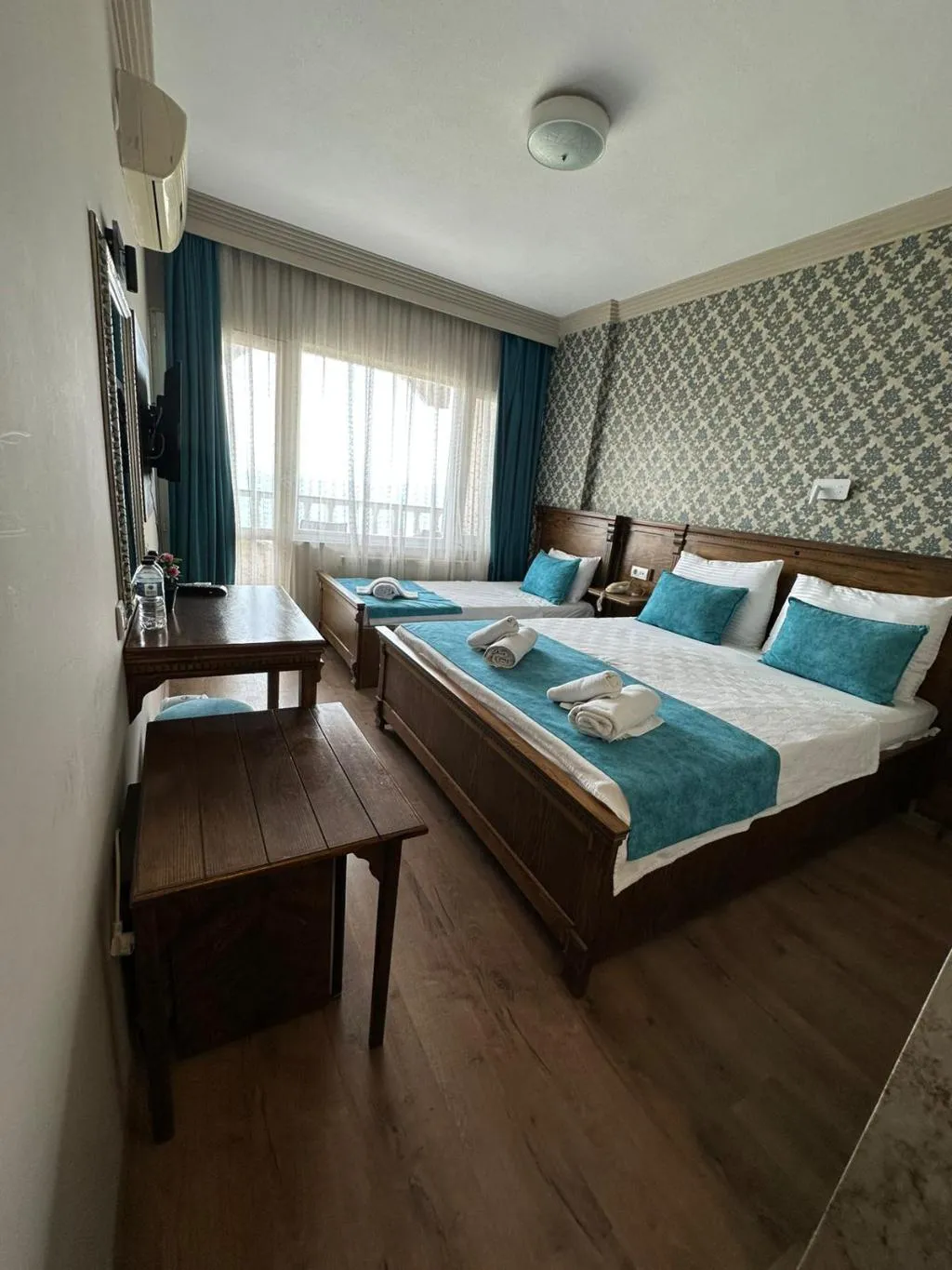 TRIPLE SEA VIEW Room, Cunda Basel Hotel, Izmir