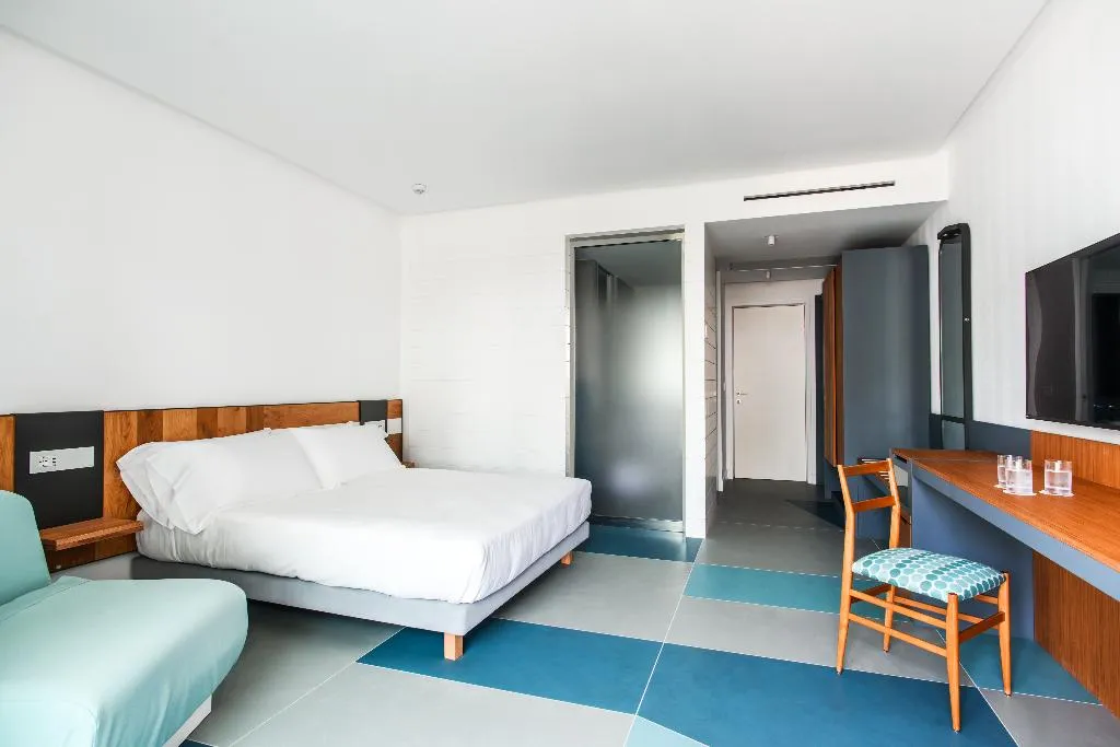 TRIPLE CLASSIC Room, So’ Lifestyle Hotel Sorrento, Naples