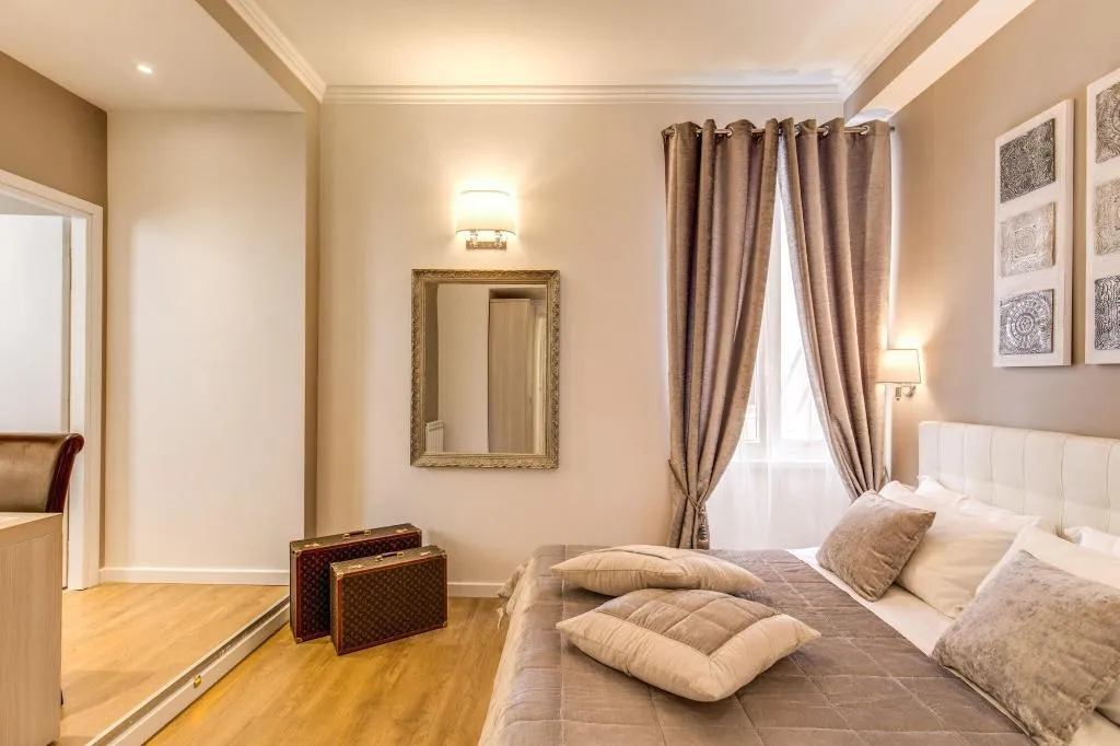 Room, The Bridge Suites, Rome