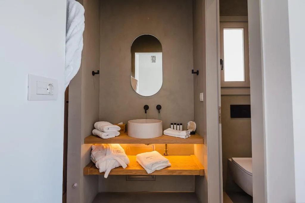 Room, Amarelo Suites, Mykonos