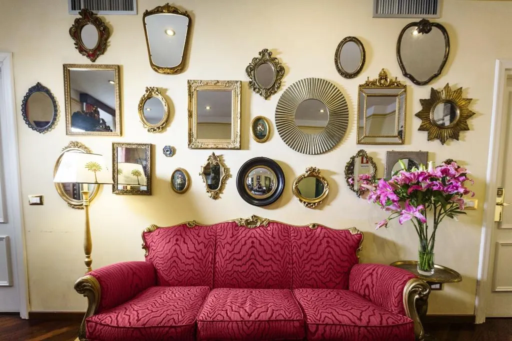 Lobby, Casa de' Fiori Biscione, Rome