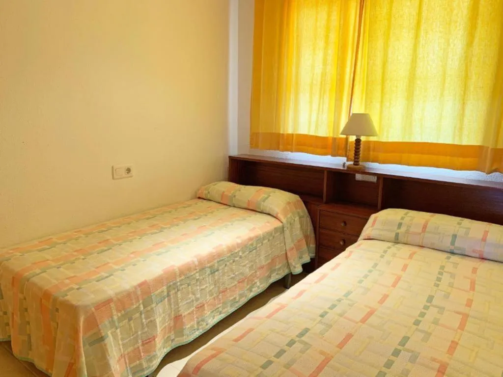 APARTMENT CAPACITY 6 TWO BEDROOMS Room, Las Vegas 3000, Valencia