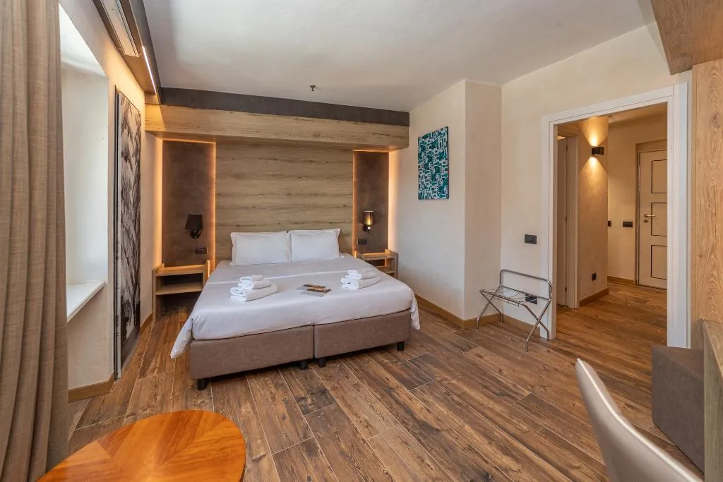 Double or Twin MOUNTAIN VIEW Room, Hotel la Torre Spa & Restaurant, Milan