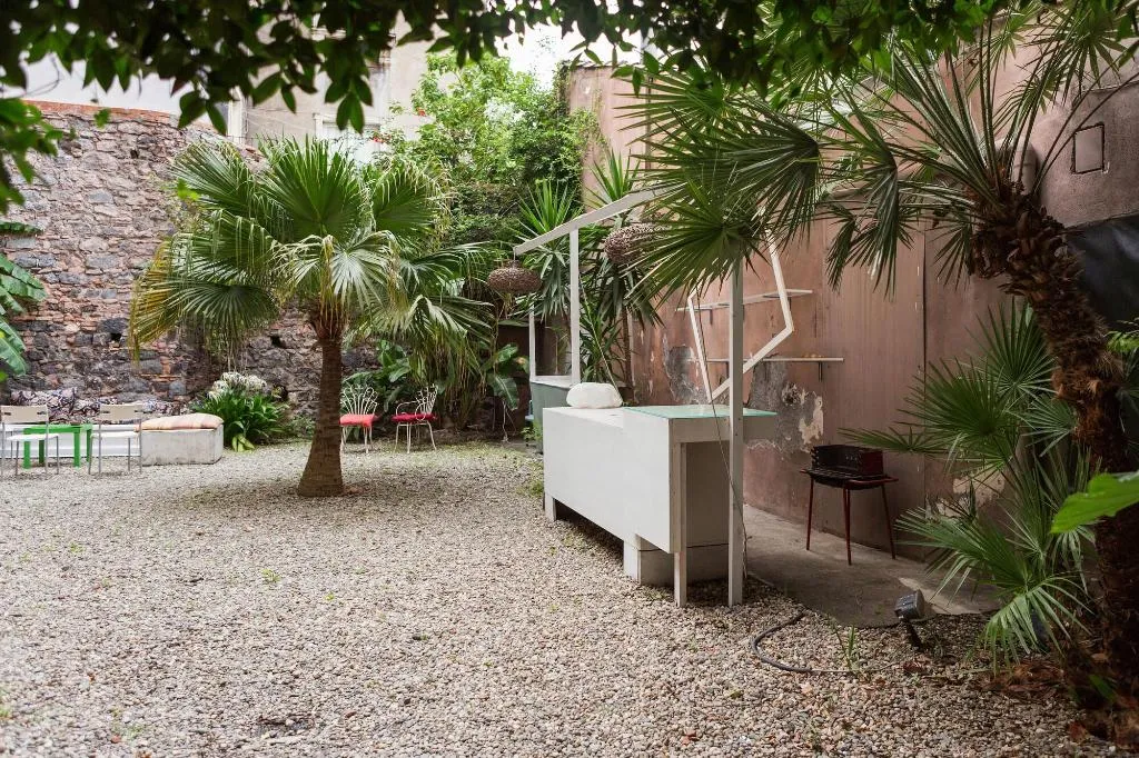 Sports and Entertainment, Alcalà Living B&B, Catania
