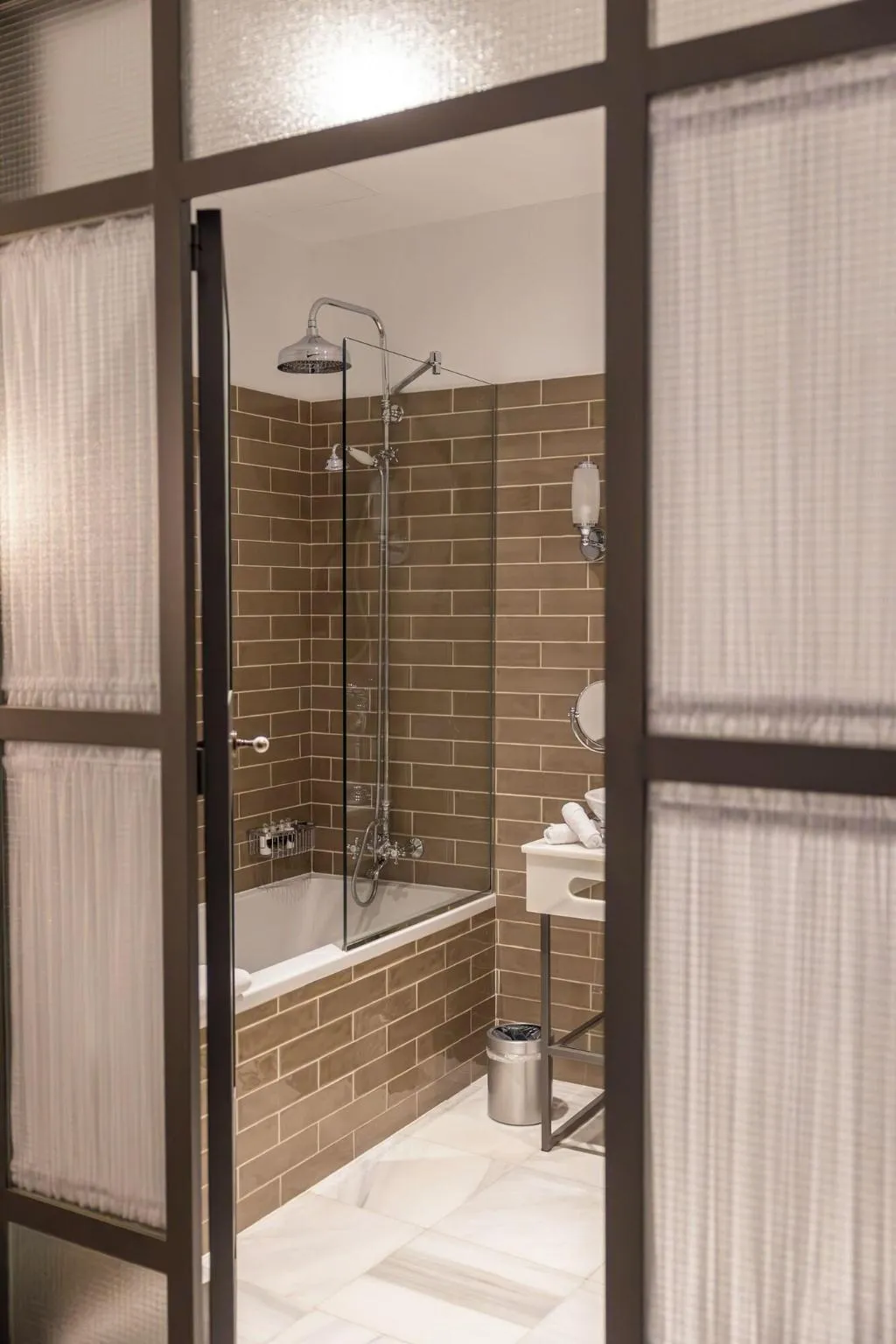 DOUBLE DELUXE Room, Gravina 51, Seville