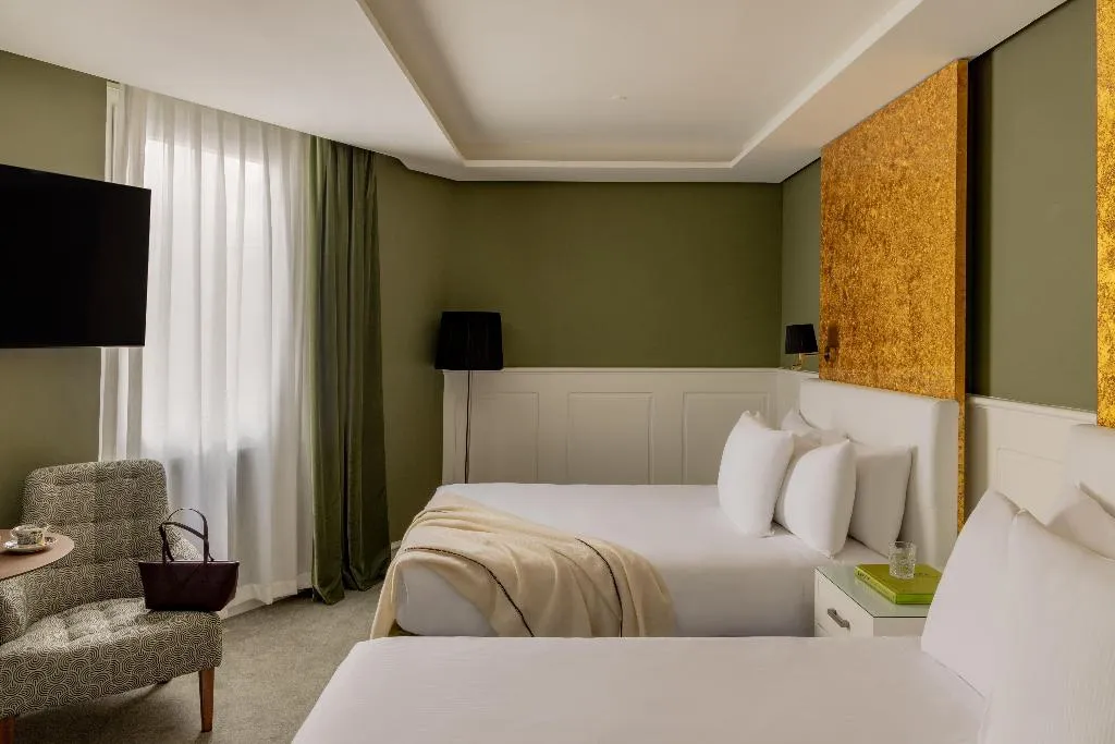 FAMILY ROOM GRAND Room, Hotel Colón Gran Meliá, Seville
