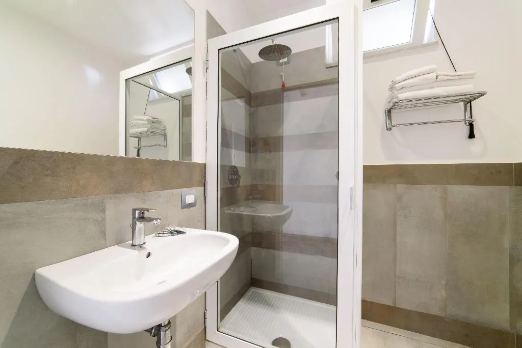 DOUBLE CLASSIC Room, Hotel La Mela, Naples