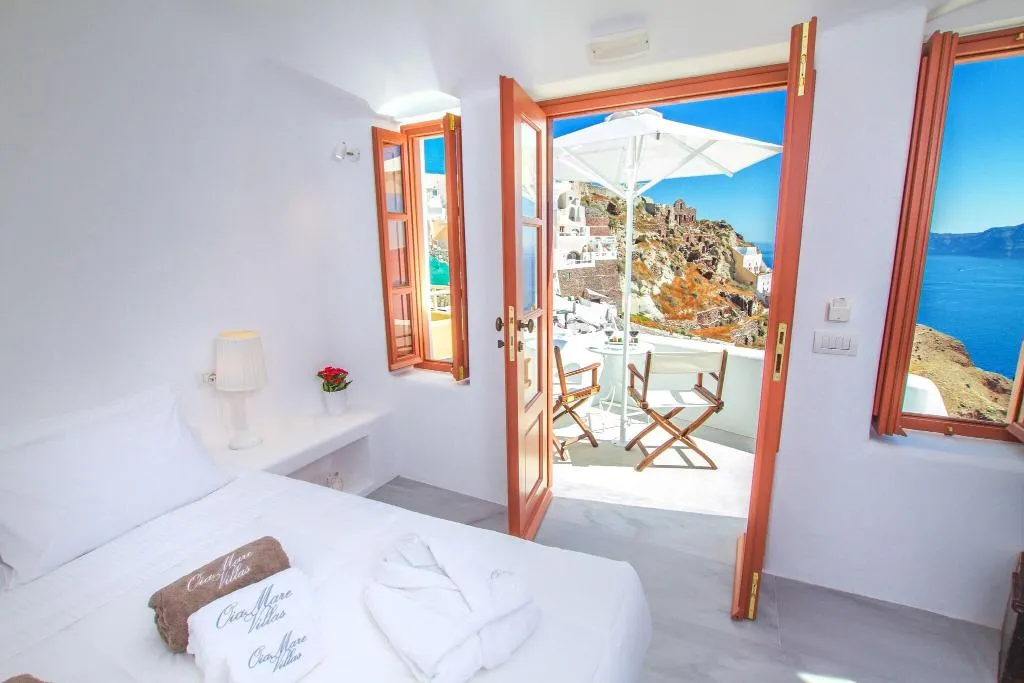 CAVE SEA VIEW Room, Oia Mare Villas, Santorini