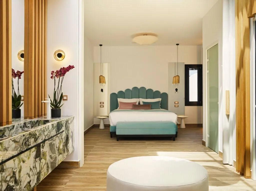 SUITE HONEYMOON Room, Cresanto Luxury Suites Santorini, Santorini