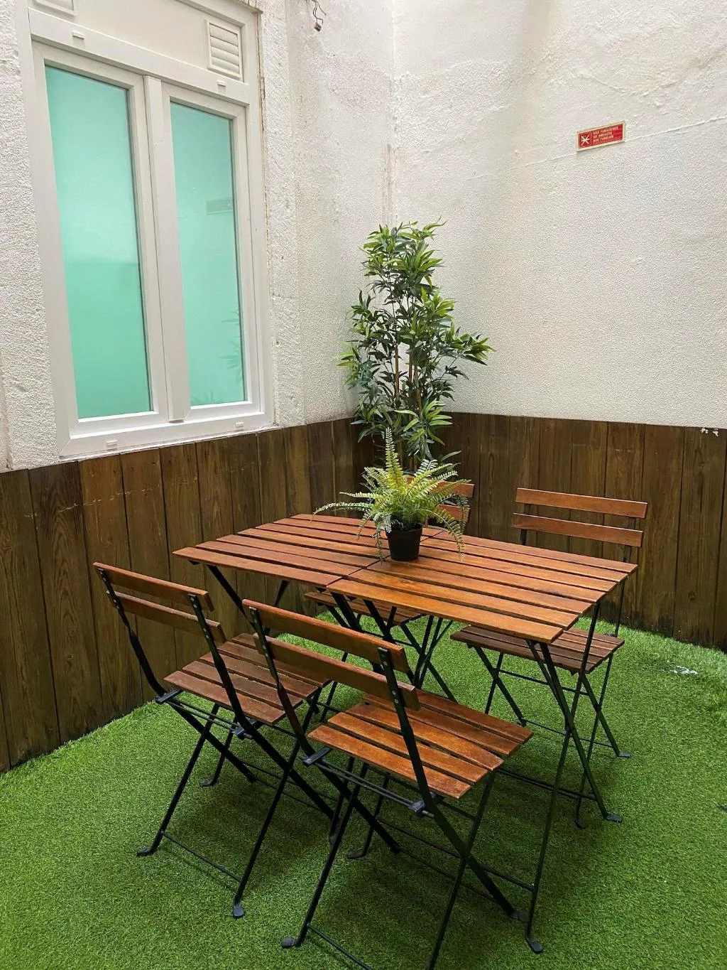 Room, Green Heart Hostel, Lisbon