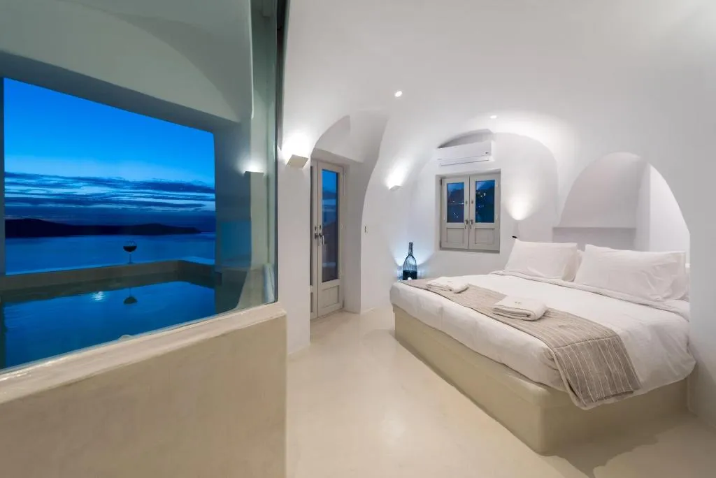 Room, Iriana Suites, Santorini