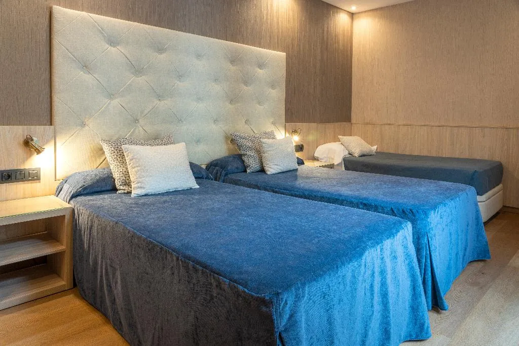 TRIPLE CAPACITY 1 Room, Rialto, Barcelona