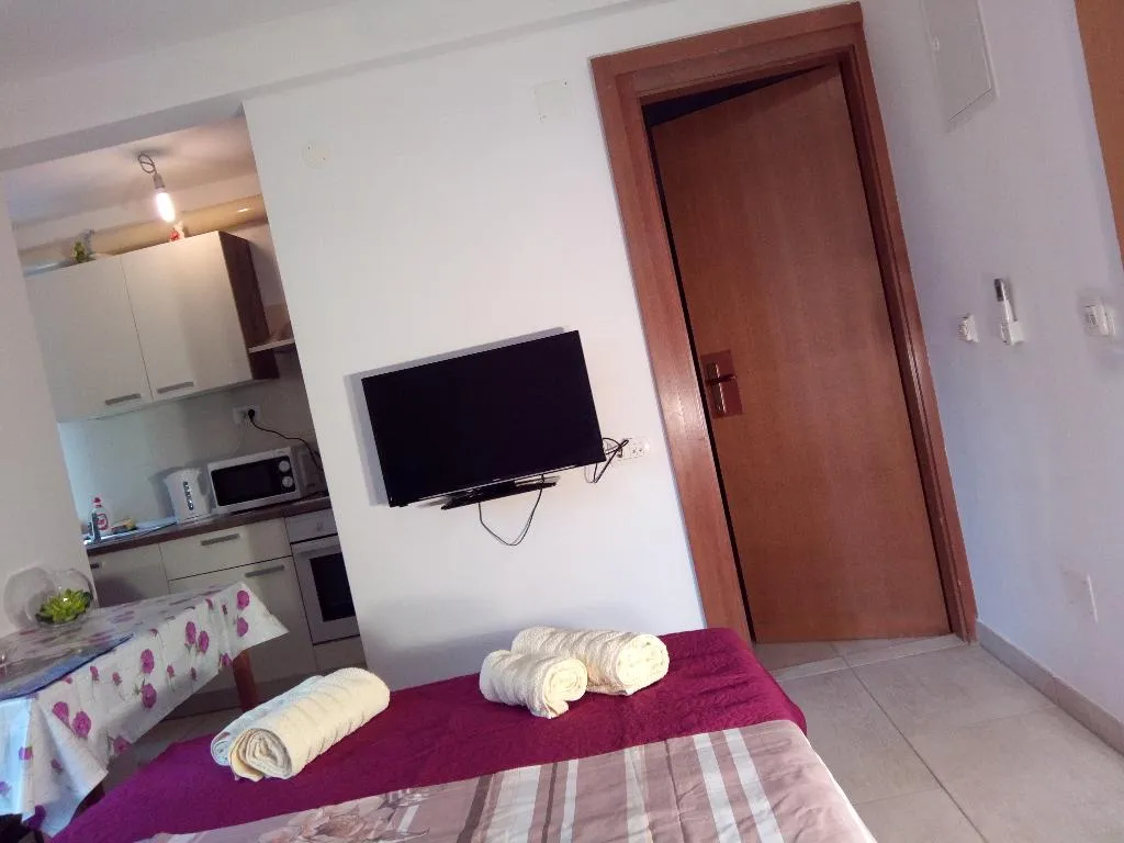 APARTMENT STANDARD Room, House Perone, Dubrovnik