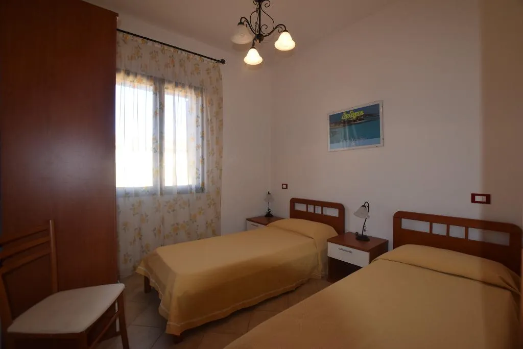 APARTMENT CAPACITY 6 Room, Residenza sul Mare, Cagliari