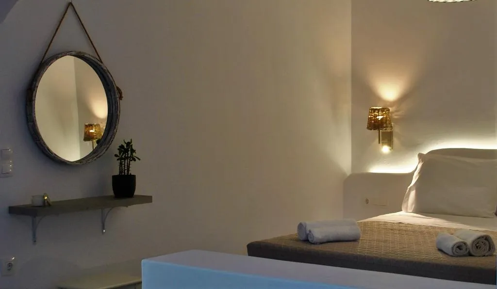 SUITE CLASSIC Room, The Vine Suites, Santorini