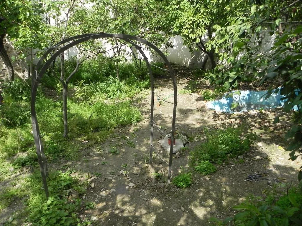 General view, Lotus Garden Hostel, Izmir