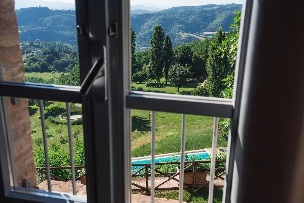 Room, Nikis Resort, Umbria