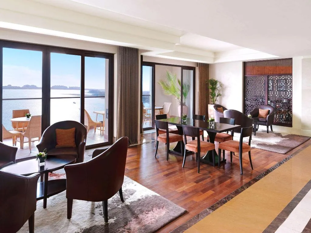 SINGLE STANDARD Room, Fairmont The Palm, Dubai