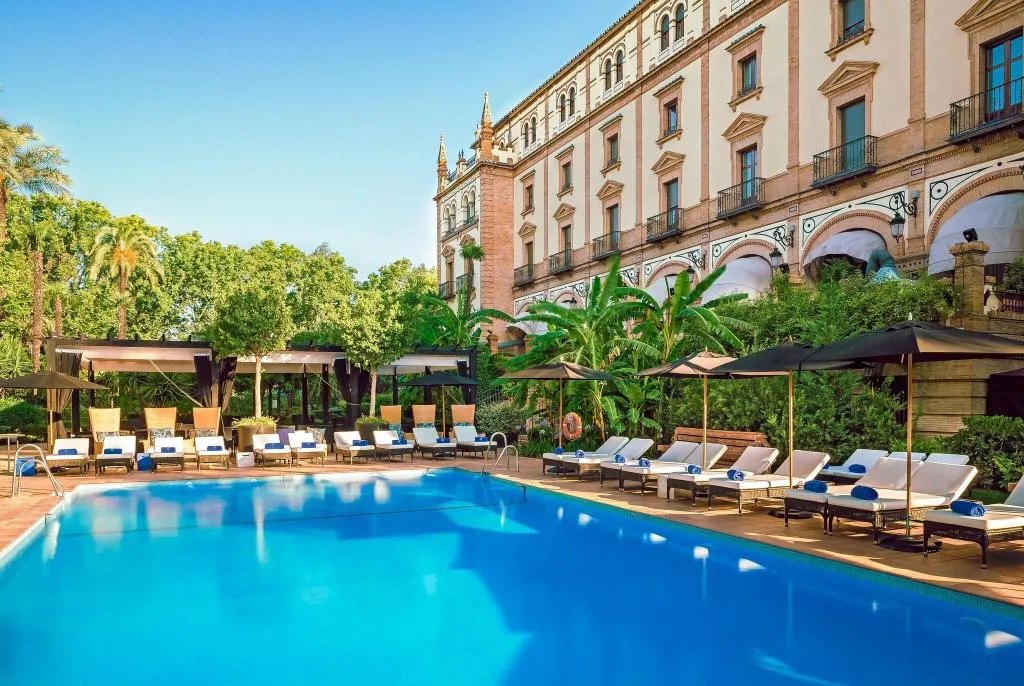 Pool, Alfonso XIII, Seville