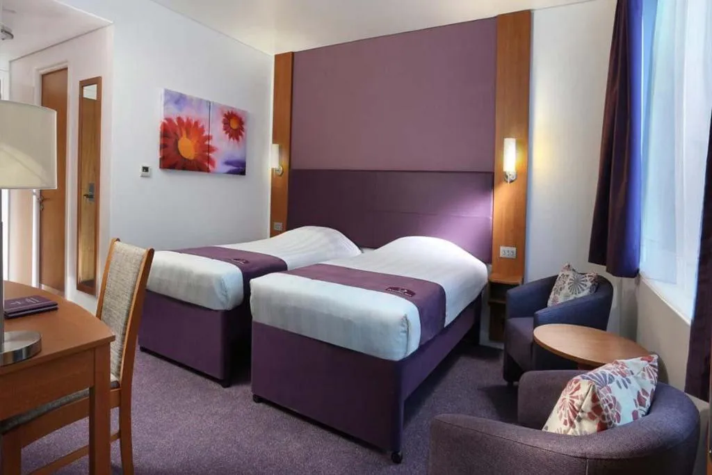 TWIN STANDARD Room, Premier Inn Silicon Oasis, Dubai