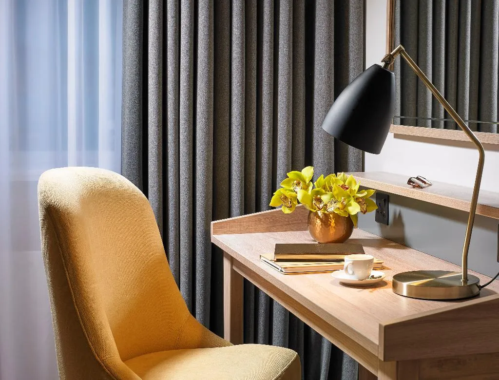 Room, Mespil, Dublin