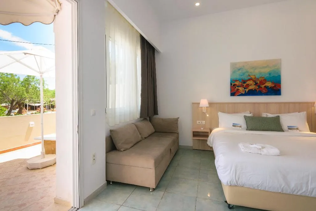 JUNIOR SUITE STANDARD Room, Iakinthos, Tsilivi Beach, Zante