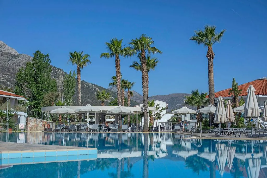 Pool, Golden Coast, Athens