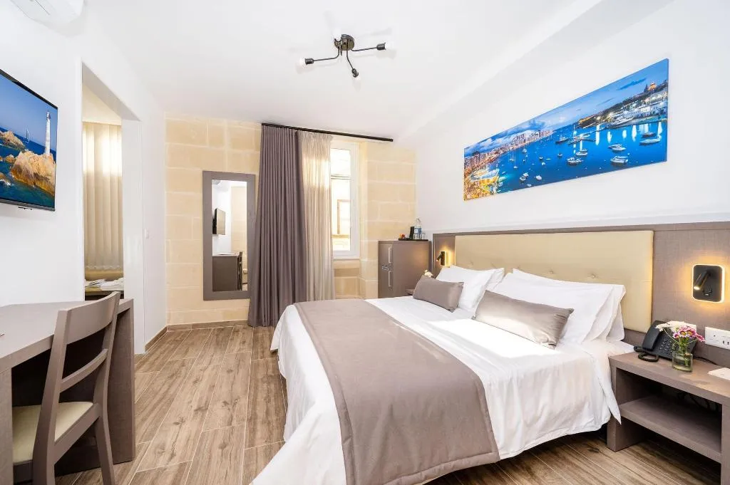 Room, C4 Retreats Gozo, Gozo