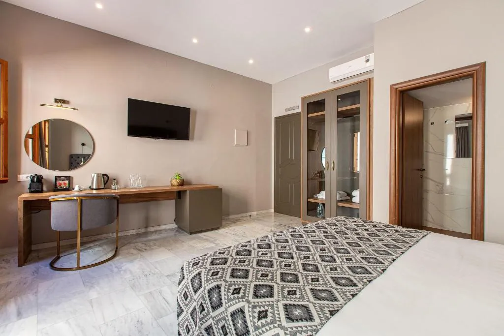 Room, Minaret Suites & Apartments, Crete