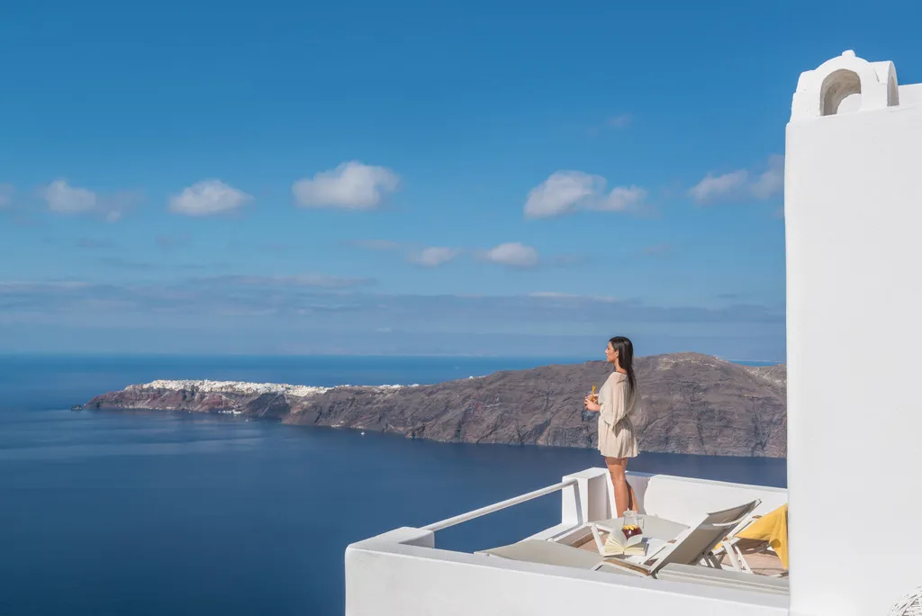 Terrace, Iliovasilema Hotel & Suites, Santorini
