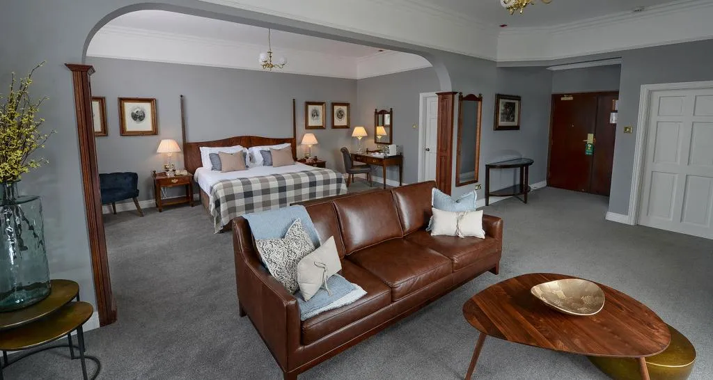 SUITE Presidential Room, Blarney Woollen Mills Hotel BW Signature Col, Cork