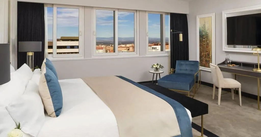 SUITE STANDARD Room, Melia Castilla, Madrid