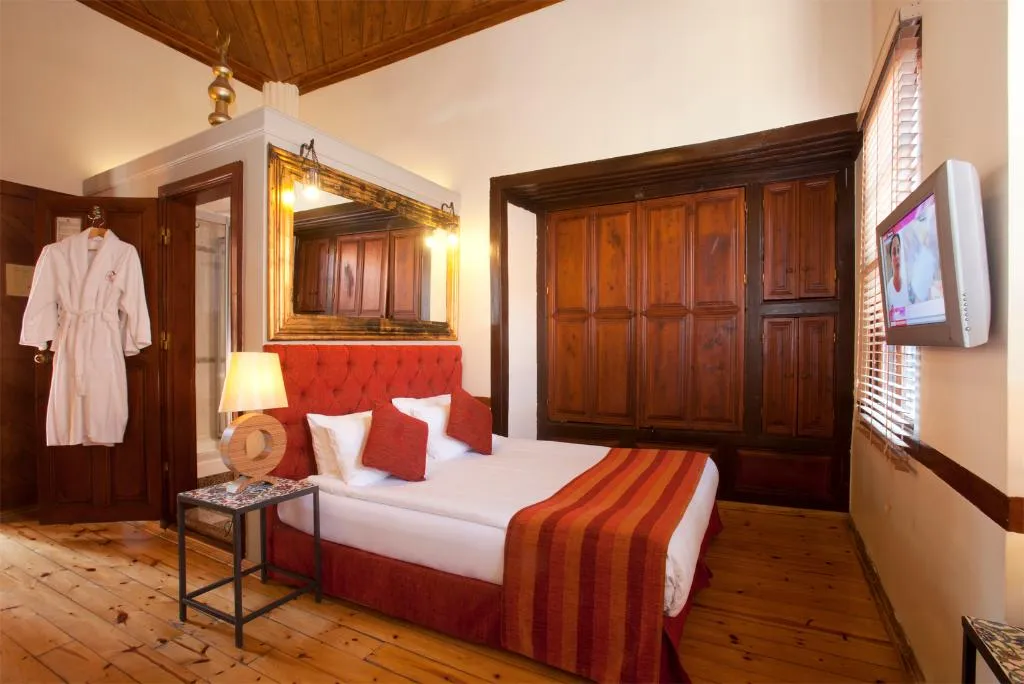 TRIPLE STANDARD Room, Alp Pasa Hotel, Antalya
