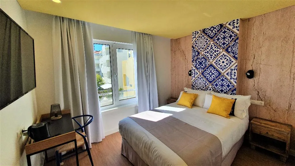 DOUBLE ECONOMY Room, Casual Raizes Porto, Porto