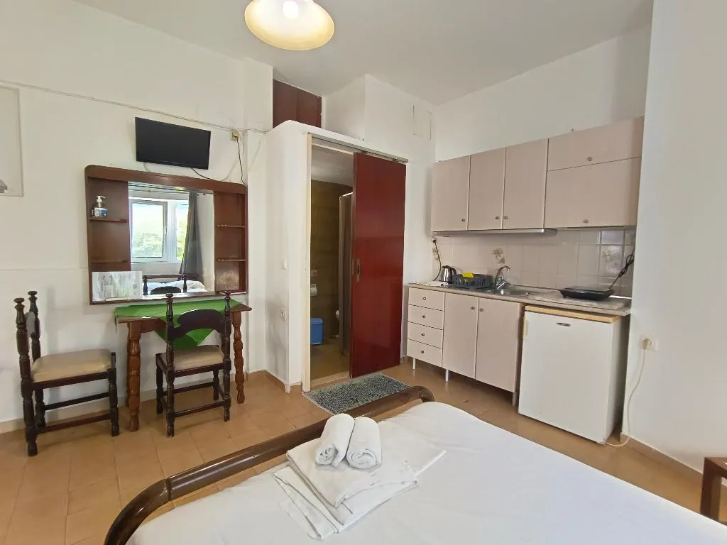TWIN COMFORT Room, Albatross Apartments, Crete