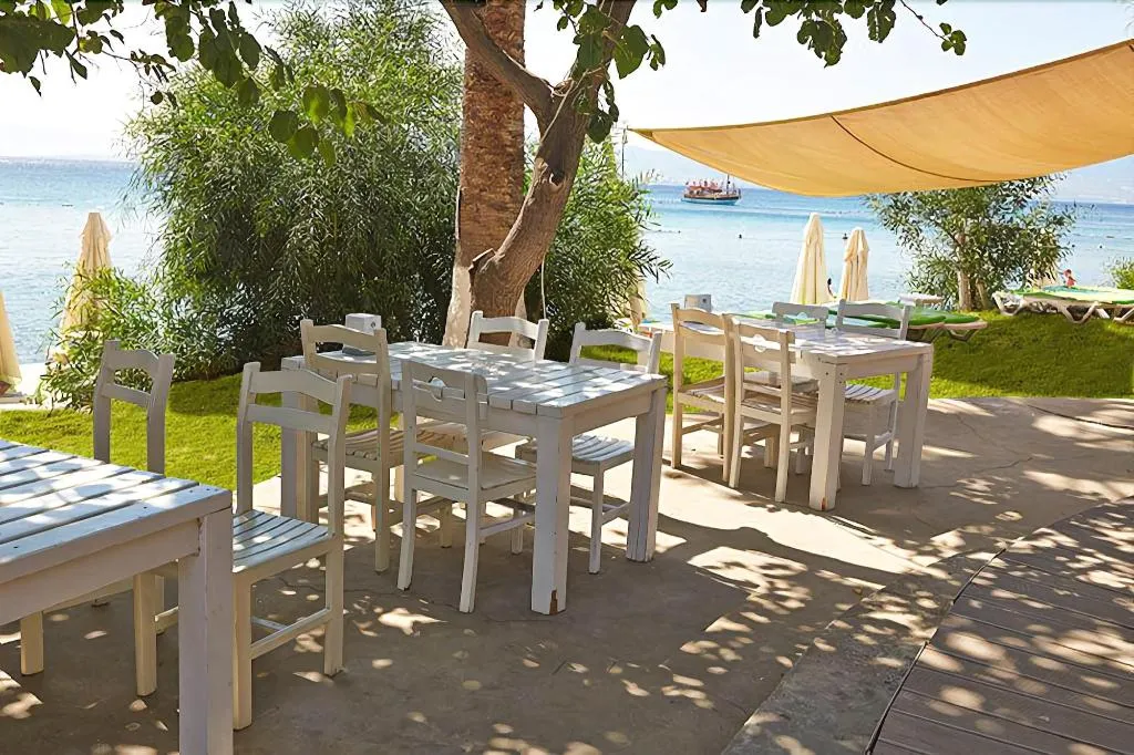 Bar, Meteor Beach Hotel, Bodrum