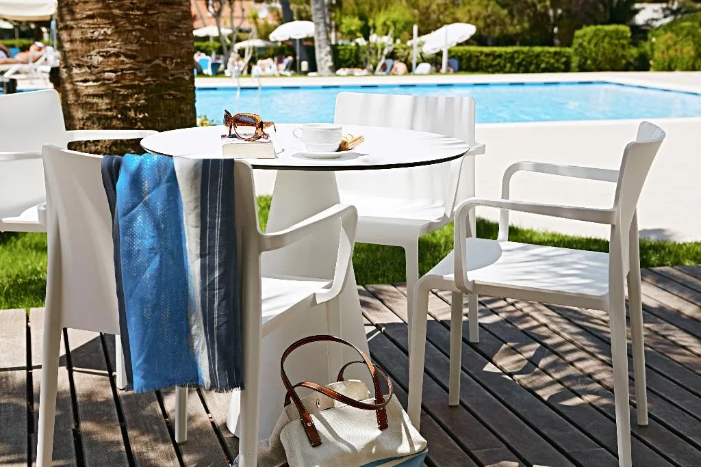Terrace, Hotel Globales Cala Blanca, Menorca