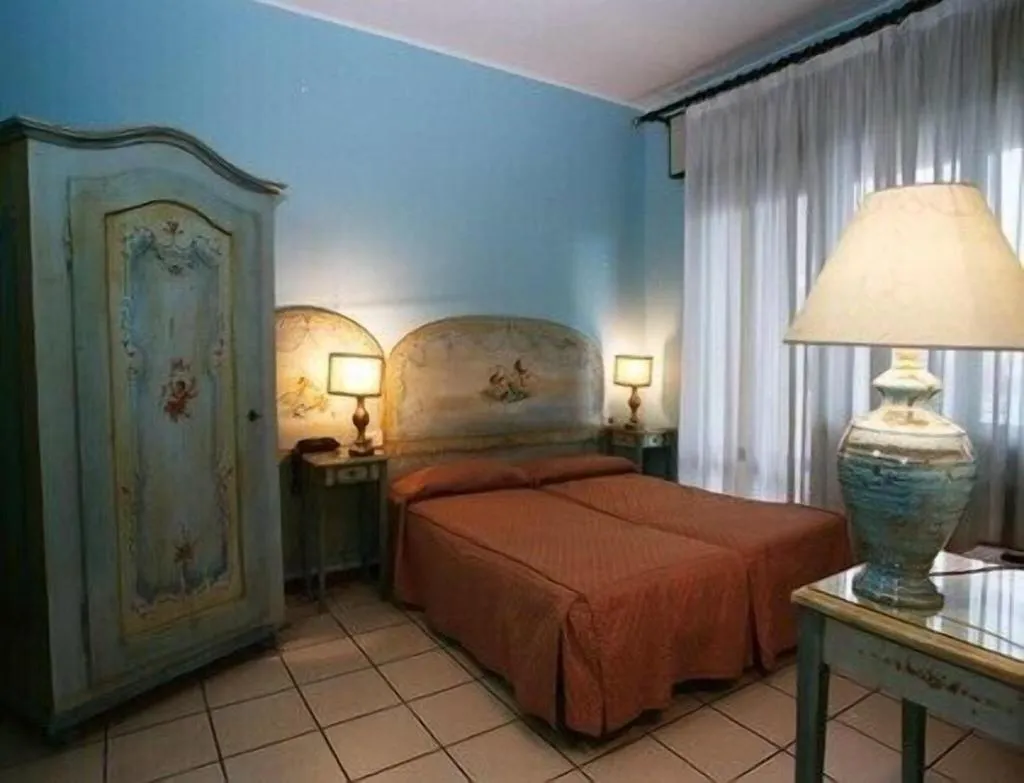 DOUBLE STANDARD Room, Ariston, Venice