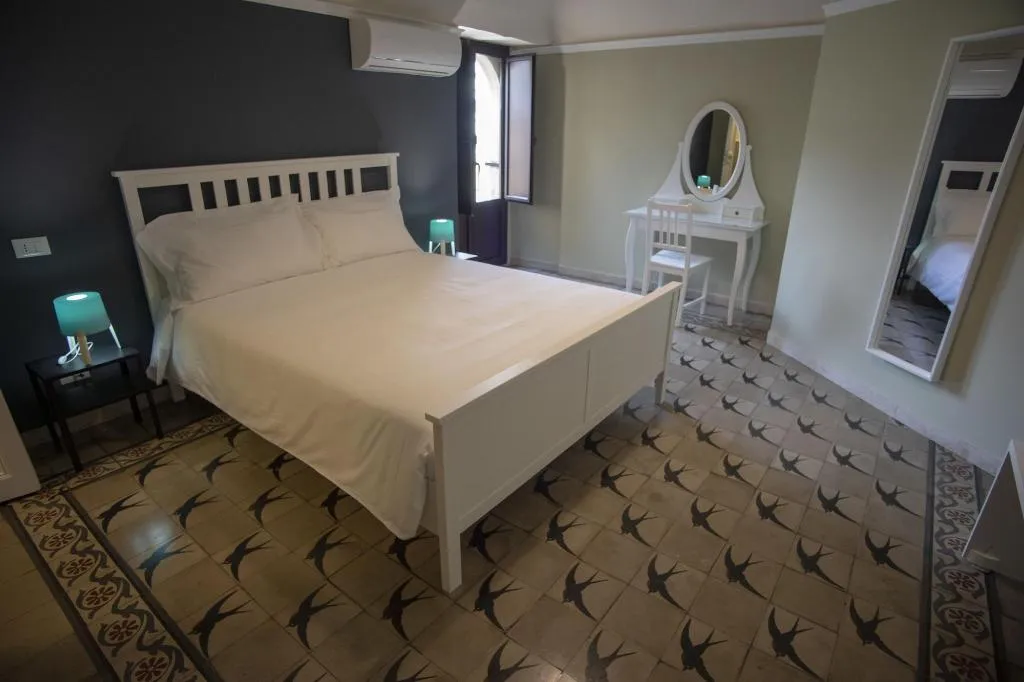 Room, Corte dei medici - Palace, Catania