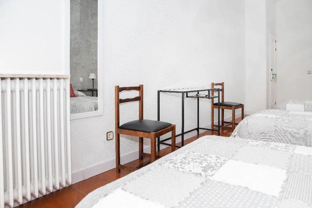 TRIPLE STANDARD Room, Tokio, Madrid
