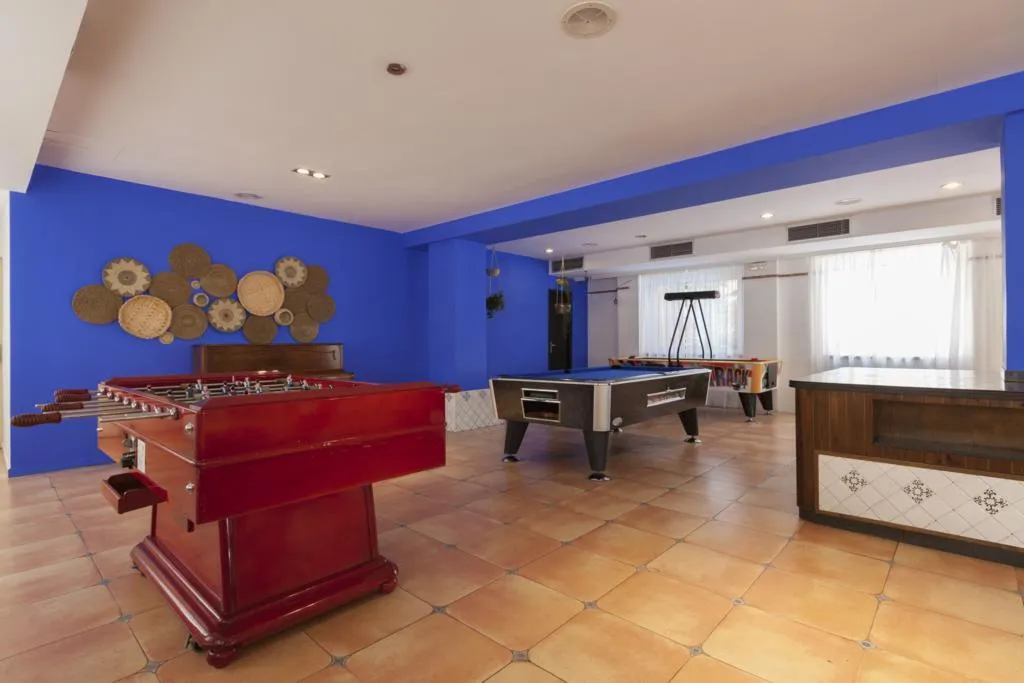 Sports and Entertainment, Hotel Mar de Tossa, Costa Brava