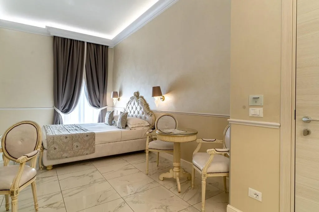 SUITE DELUXE Room, The Moon Boutique Hotel, Florence