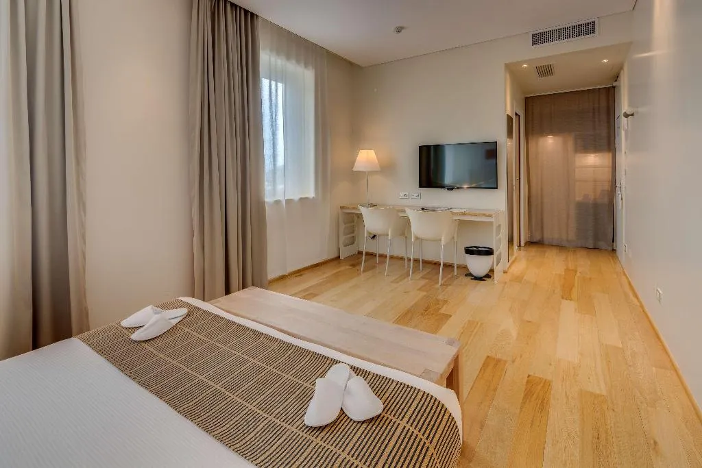 DOUBLE SUPERIOR QUEEN BED Room, Best Western Plus Hotel Bologna, Venice