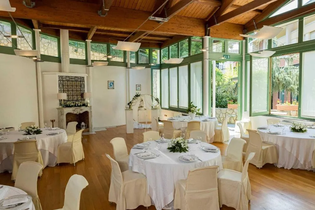 Restaurant, Solofra Palace, Naples