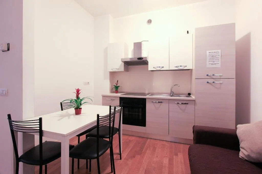 Room, Red Line Room Division, Milan