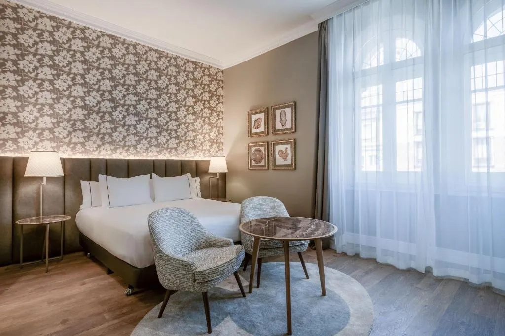 Room, AC Hotel Palacio del Retiro Autograph Collection, Madrid