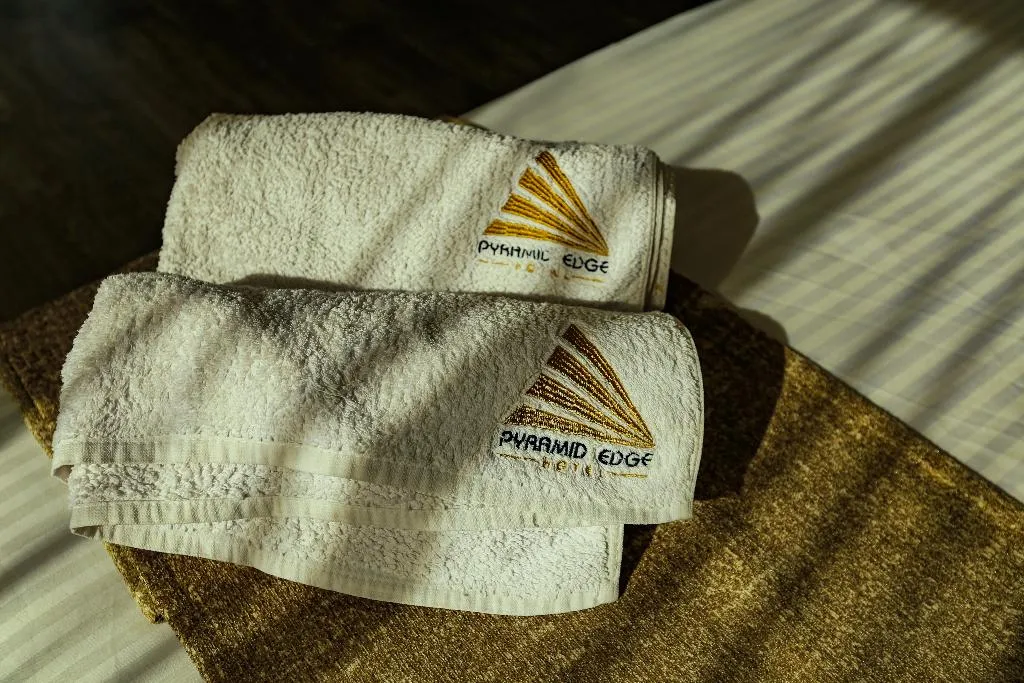 DOUBLE EXECUTIVE KING BED Room, Pyramid Edge Hotel & Exclusive Pyramids View Roof, Cairo